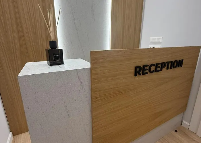 מלון 4 טיראנה