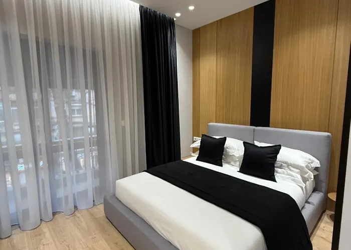 מלון 4 טיראנה